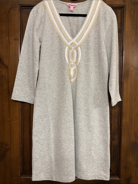 Lilly Pulitzer Dresses & Skirts - Lilly Pulitzer Light Gray Midi Dress with Gold-Trim V-Neck